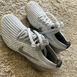 Nike air vapormax flyknit sneakers